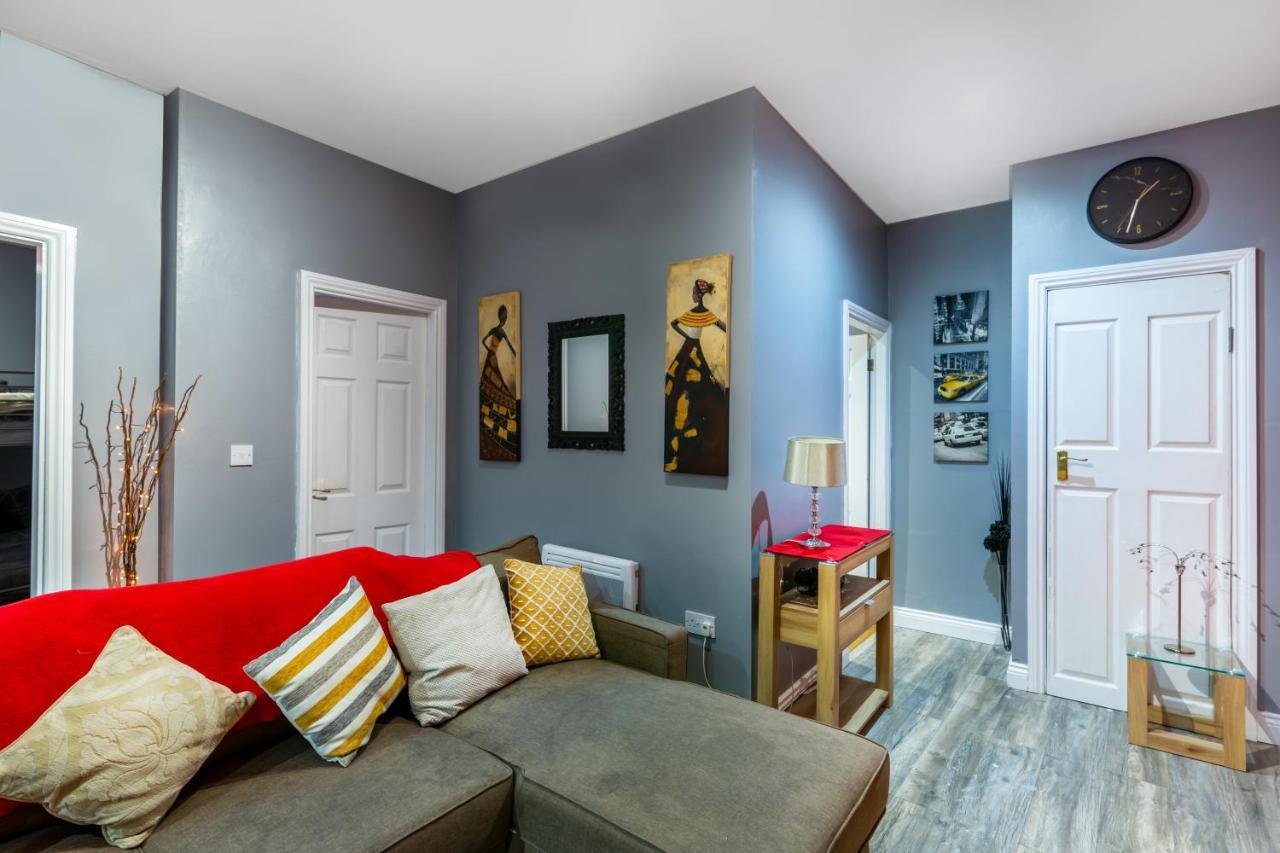 Stockton Town Centre Spacious Apartment Free Parking And Wifi Luaran gambar